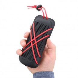 En la mano Parlante HYDRO Outdoor premium Water Ressistant Bluetooth rojo Extreme